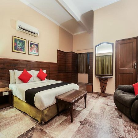 Capital O 10953 Dayal Lodge - A Boutique Hotel Agra  Kültér fotó