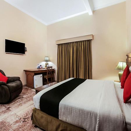 Capital O 10953 Dayal Lodge - A Boutique Hotel Agra  Kültér fotó
