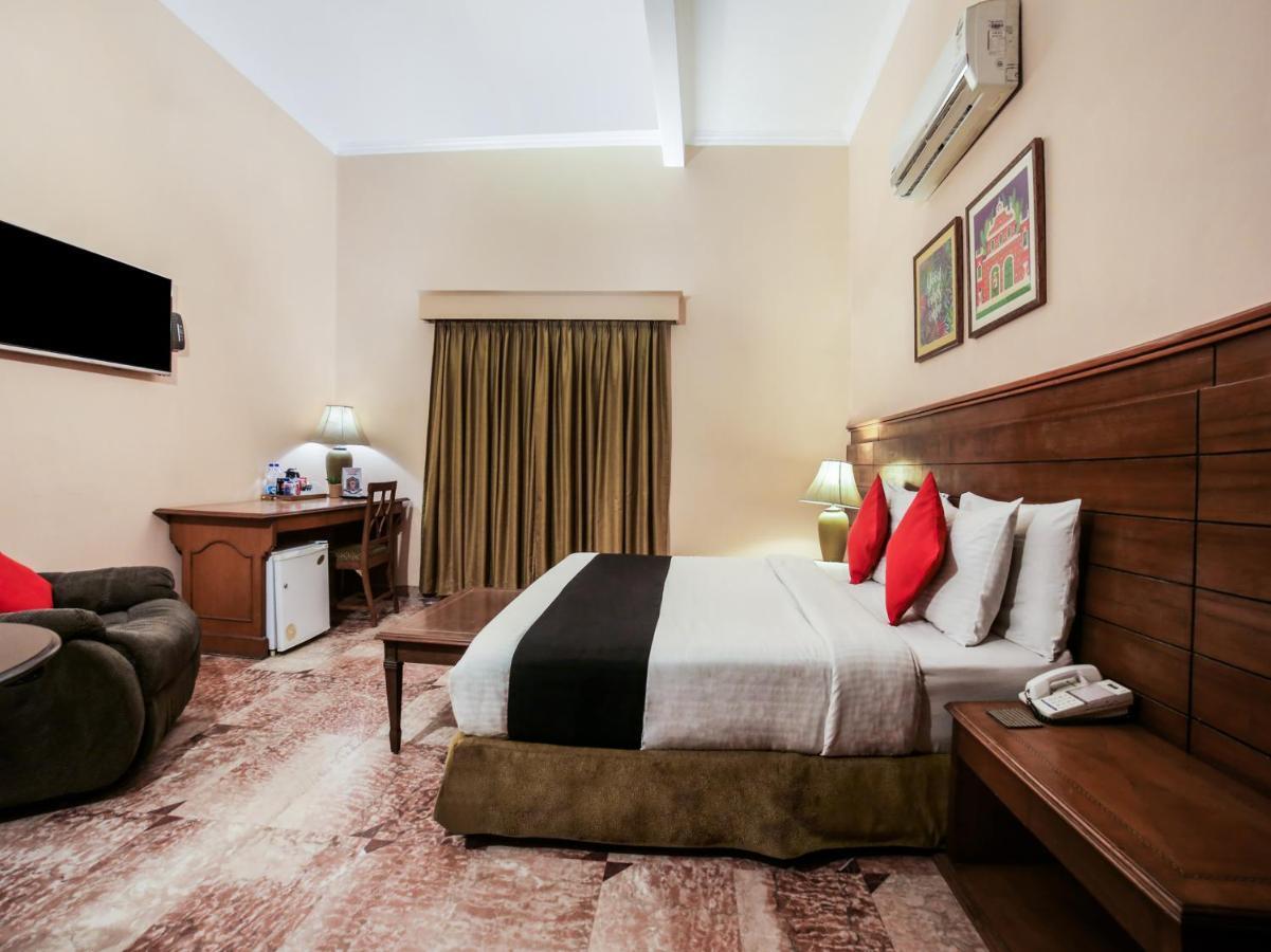 Capital O 10953 Dayal Lodge - A Boutique Hotel Agra  Kültér fotó