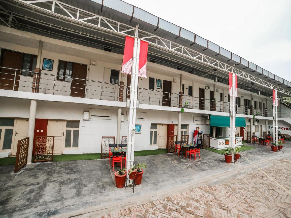 Capital O 10953 Dayal Lodge - A Boutique Hotel Agra  Kültér fotó